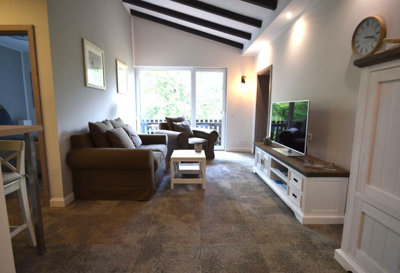 Besotel Erkrath- Schicke Fewo Oder Apartments Zentral Naehe Bahnhof Und Autobahn Im Neandertal Mit Glasfaser Wlan Und Freies Parken Luaran gambar